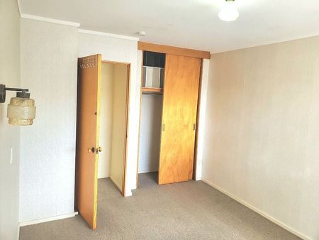 Spacious unit, 8 mins from schools and sea - Photo 5