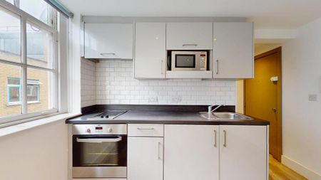 Studio to rent - Photo 2