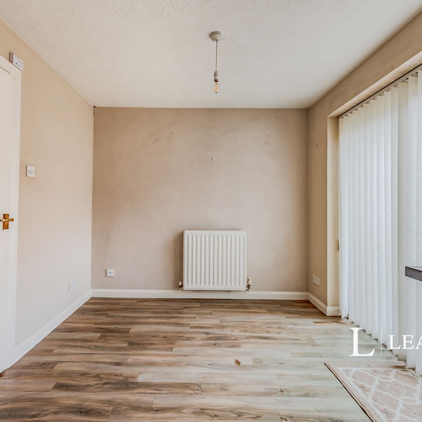 2 bedroom house to rent Blackett Road, Maidenbower, Crawley, West Sussex, RH10 - Photo 1