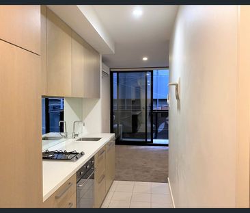 WELL PRESENTED STUDIO APARTMENT! - Photo 4