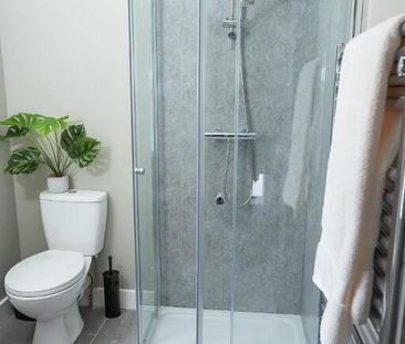 Room 3, 14 Beechmount Street, Belfast, BT12 7NG - Photo 6