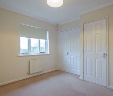 Price £1,175 pcm - Available 16/12/2025 - Unfurnished - Photo 2