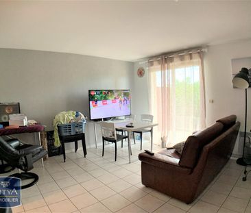 Location Appartement 3 pièces 62m² L ISLE JOURDAIN 32600 - Photo 3