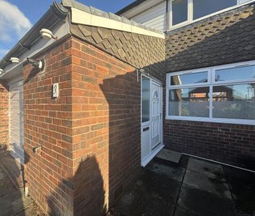 3 bedroom terraced house to rent - Photo 3