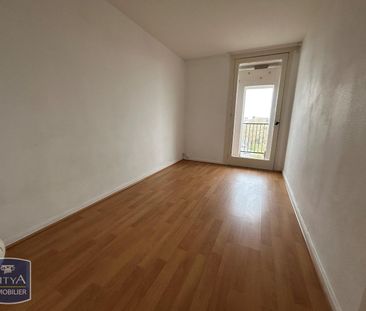 Location Appartement 3 pièces 71m² LILLE 59000 - Photo 3