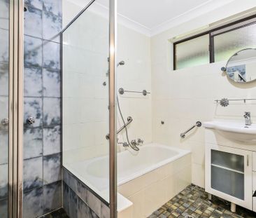 Stunning northerly harbour views in a coveted location - Photo 6