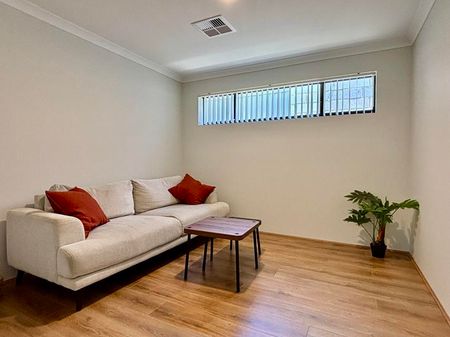 Attractive 4x2 home in whisper quiet location! - Photo 5