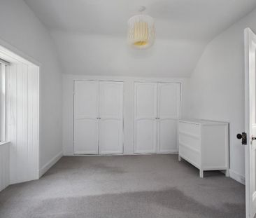 4 bedroom semi-detached house to rent - Photo 2