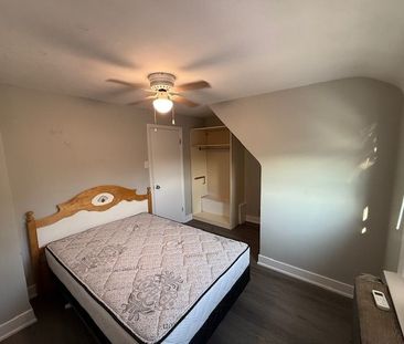 For Lease - 12 West Street Unit# UPPER, Thorold, Ontario - Photo 1