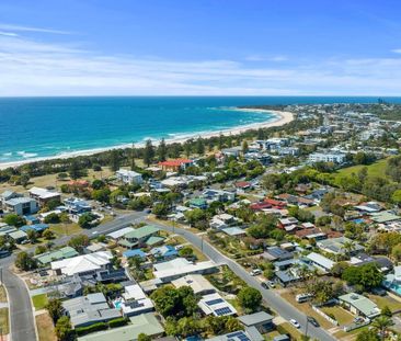 Spacious Family Home In Kingscliff - Photo 3