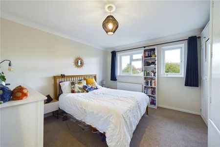 2 bedroom semi-detached house to rent - Photo 4