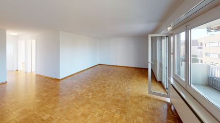 3.5 Zimmerwohnung an ruhiger Lage direkt neben dem Bahnhof Amriswil - Photo 2