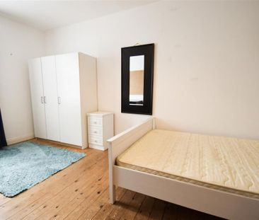 4 bedroom house to rent - Photo 2