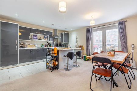 2 bedroom apartment to rent - Photo 4