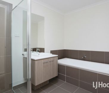 53 Airmaid Drive, Williams Landing VIC - Photo 4