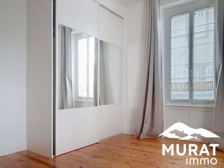 Location Appartement 3 pièces 86m² CHAMALIERES 63400 - Photo 2