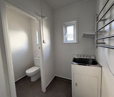 2 Tory Street, Petone - Photo 1
