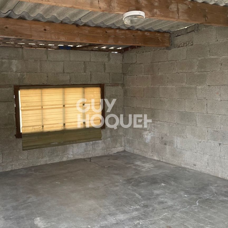Maison avec garage et dépendance - Photo 1
