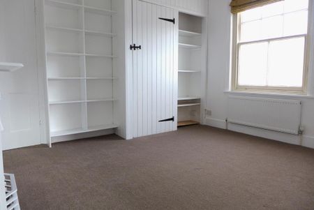 2 bedroom semi-detached house to rent - Photo 4