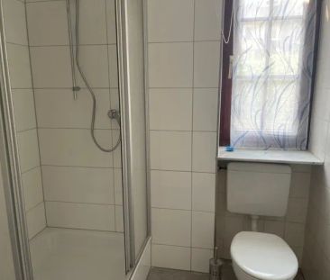 Kleines Appartement im Erdgeschoss -eigener Eingang- mit Stellplatz in 47229 Duisburg-Friemersheim - Foto 6