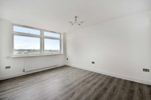 3 bedroom apartment to rent - Photo 1