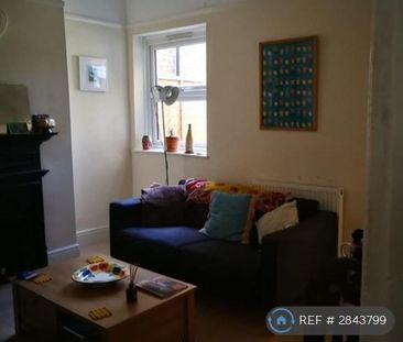 4 bedroom terraced house to rent - Photo 4