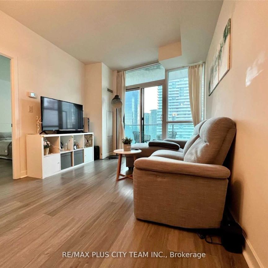 33 Bay Street #2501 - Photo 1