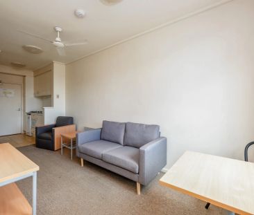 Modern Living in the Heart of Carlton - Photo 4