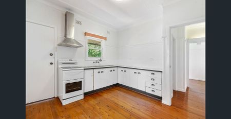 Family-Friendly Living Just Minutes to Guildford Station & Shops! - Photo 4