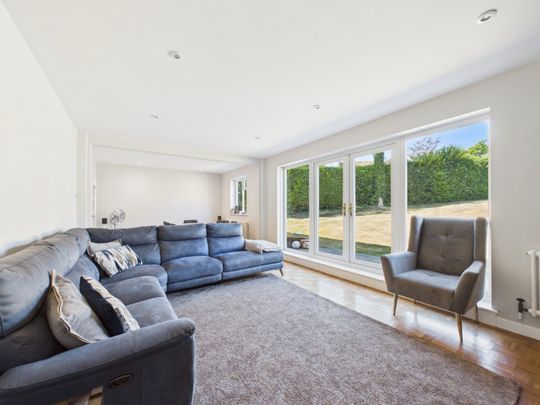 Kings Road, Chalfont St. Giles, Buckinghamshire,HP8 - Photo 1