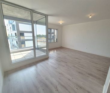 Apartment - Photo 2
