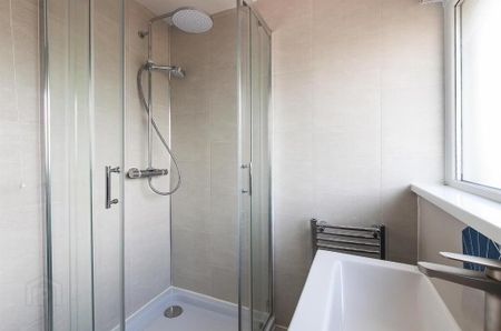 33 Westmount Avenue, Carrickfergus, BT38 8DQ - Photo 2