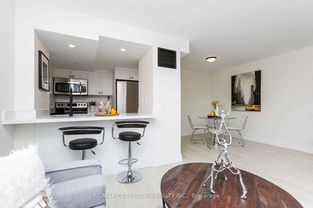 For Lease - 222 The Esplanade Avenue Unit# 913, Toronto, Ontario - Photo 4