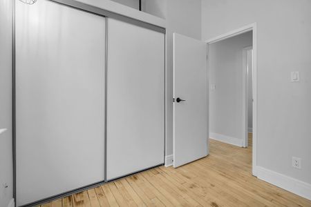 For Lease - 330 Clarence Street Unit# 201, London East, Ontario - Photo 5