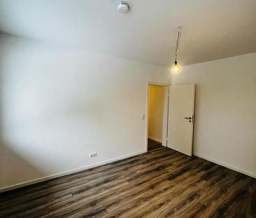 Tolle helle 2 Zimmer Wohnung mit BALKON - Foto 4