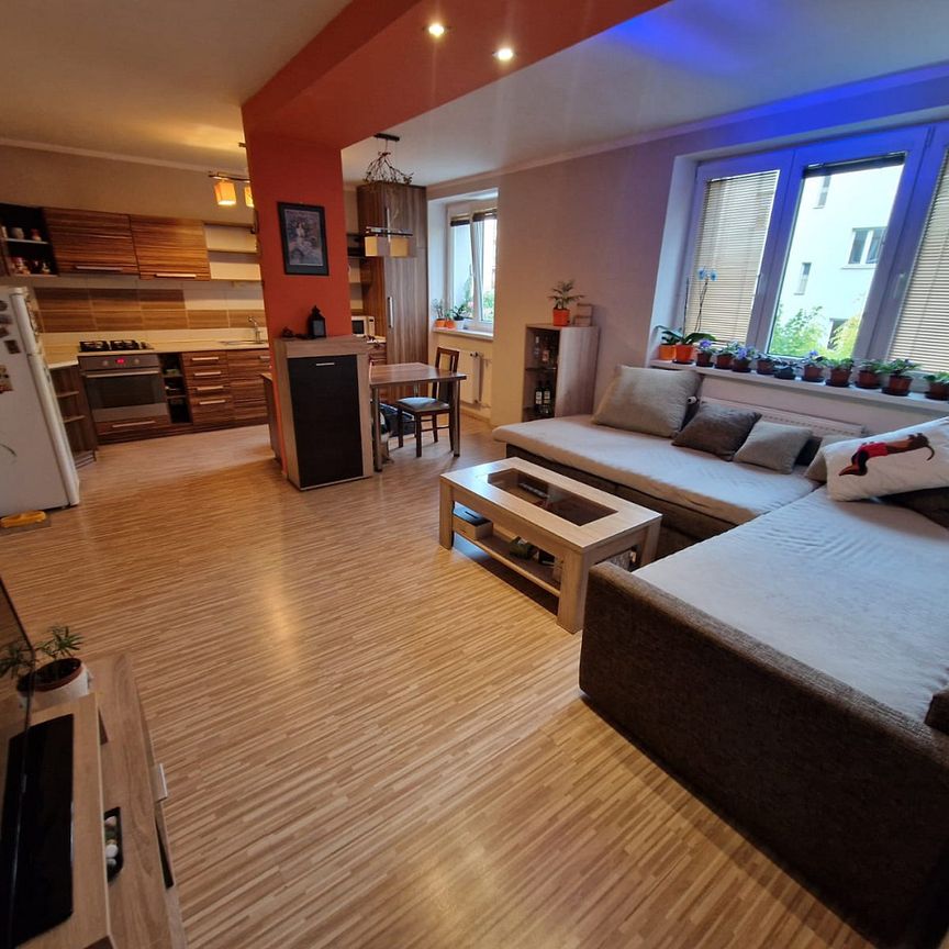 Pronájem bytu 2+kk 58 m² - Photo 1