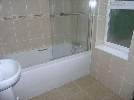 Downham Avenue, Culcheth, WA3 - Photo 4