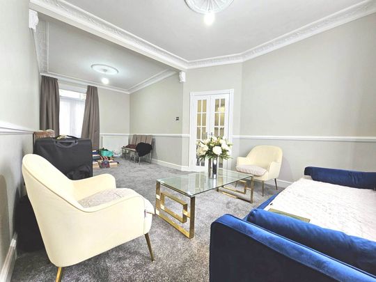 Guide Price £2,950 pcm - Available Now - Part Furnished - Photo 1