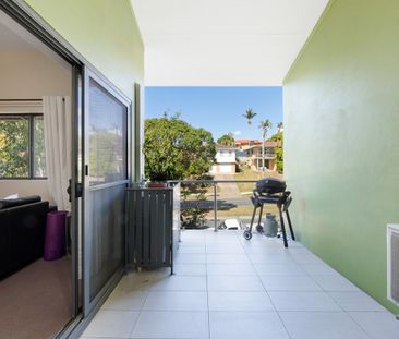 Stylish One-Bedroom Apartment with Study in Everton Park - Photo 4