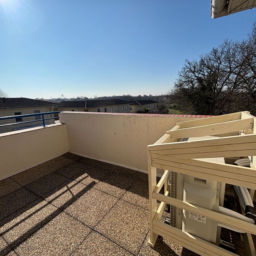 Apartment - Photo 1
