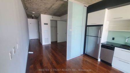 River City I Lofts 51 , #522 - Photo 3
