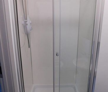 1 bedroom in a house share to rent - Photo 6