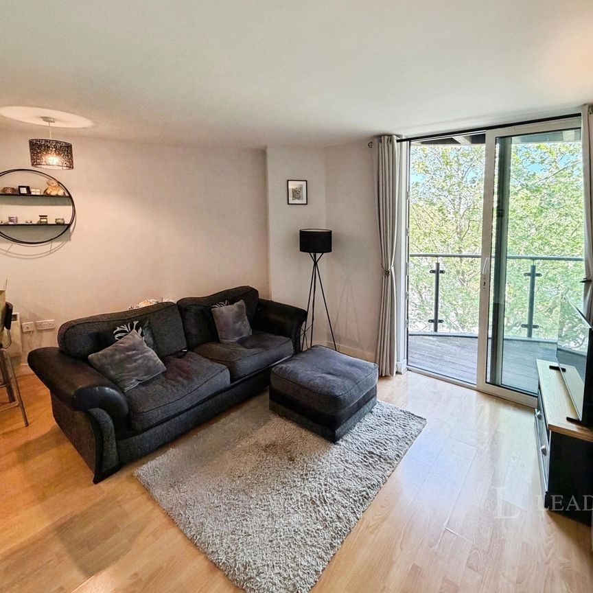 2 bedroom apartment to rent Channel Way, Southampton, Hampshire, SO14 - Photo 1