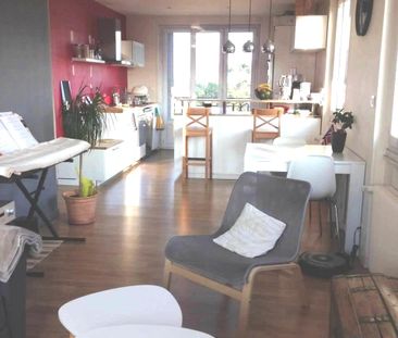 Location Appartement 3 pièces 70m² BRON 69500 - Photo 1