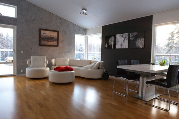 Luxury house in Sollentuna ready for move-in - Photo 1