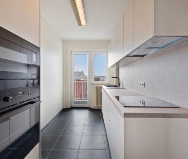 Lichtrijk appartement op gegeerde locatie - Foto 1