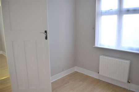 Collingwood Road, Sutton, SM1 - Photo 4