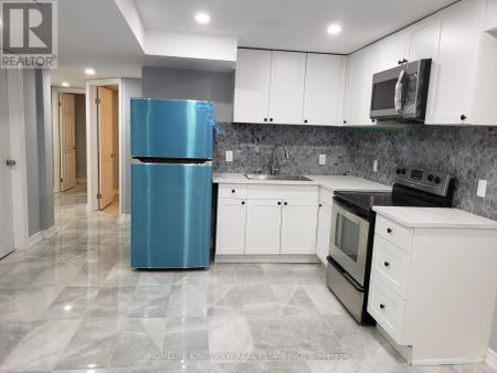 24 WESTON CRESCENT - Photo 5