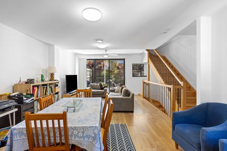 15/104 Queens Road, Everton Park QLD 4053 - House For Rent | Domain - Photo 2