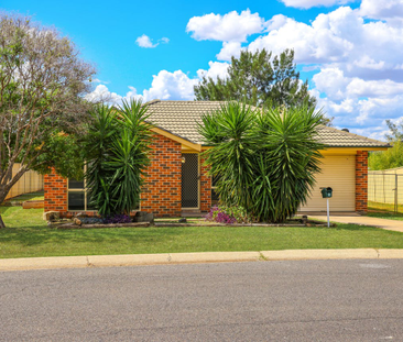 WESTDALE FAMILY HOME - Photo 5